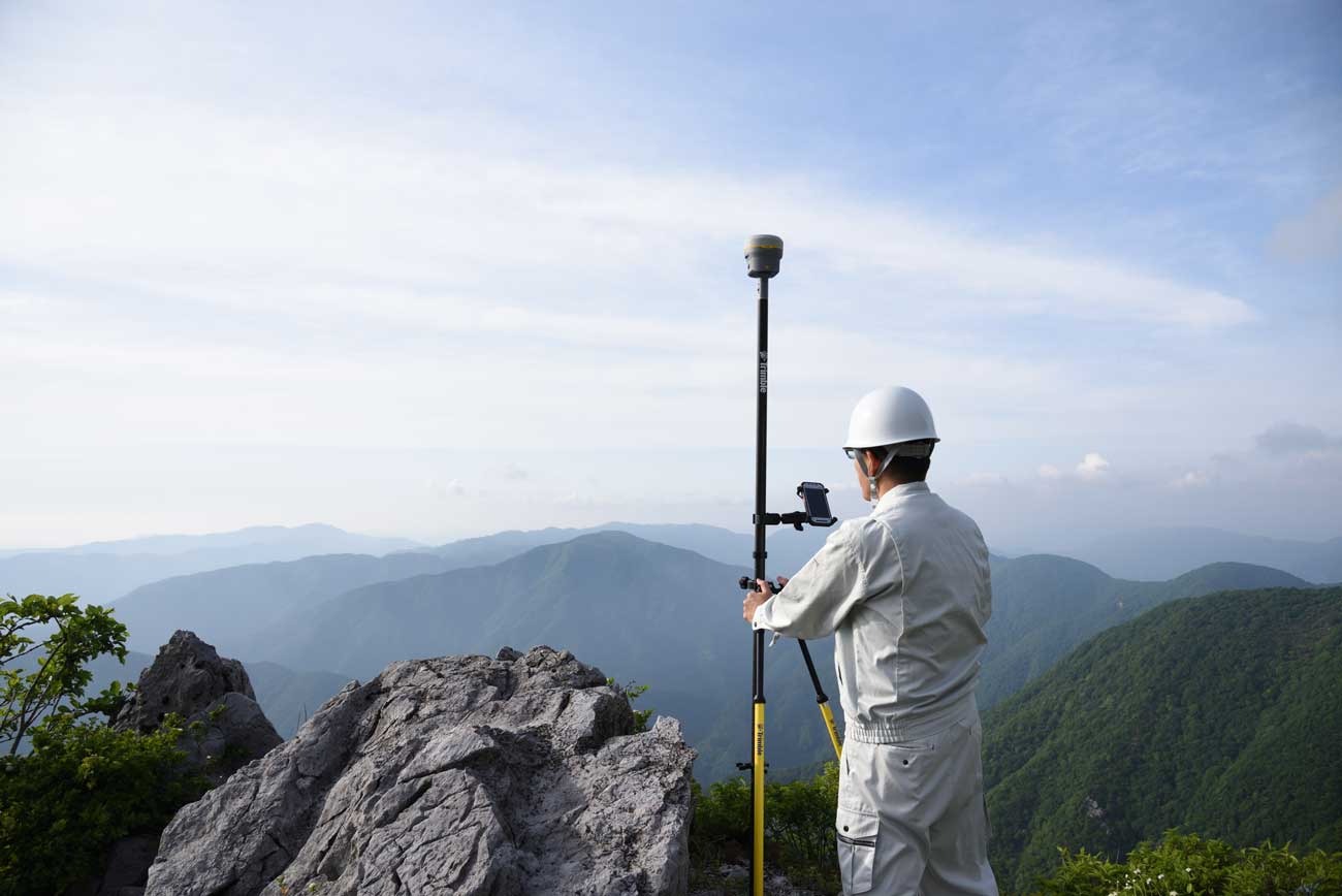 測量・即位技術を基点としてさまざまな状況で利用されるニコン・トリンブル社の製品